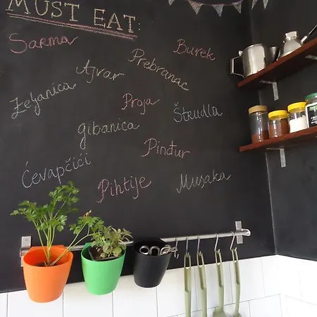 Downtown Atelje Белград