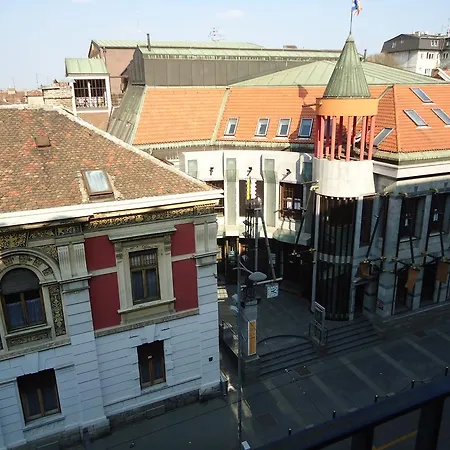 Downtown Atelje شقة *